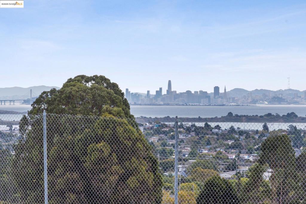 EL CERRITO VIEW - Residential