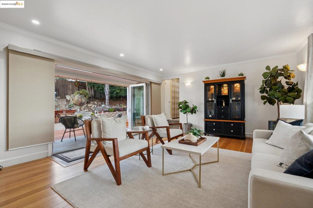 EL CERRITO VIEW - Residential