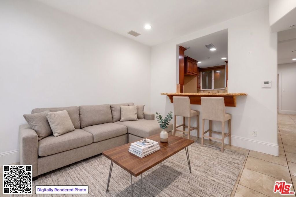 16123 W Sunset Boulevard 103