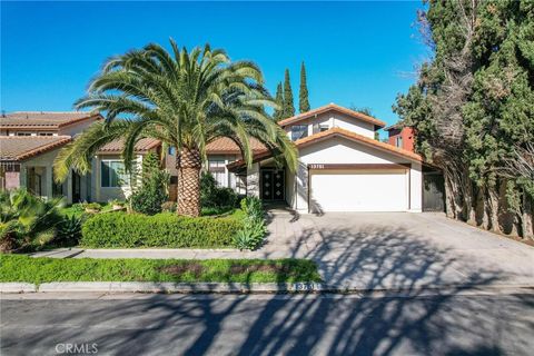 Photo of 13751 Cantlay, Van Nuys, CA 91405 (MLS # SR26010021)
