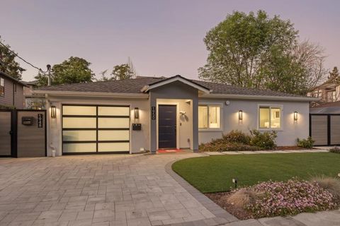 Photo of 1950 Hackett Avenue, Mountain View, CA 94043 (MLS # ML82044833)
