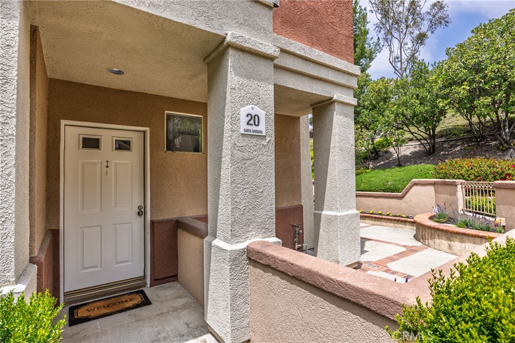 20 Santa Barbara Court