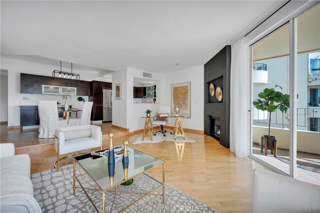 Photo of 245 Main Street #208, Venice, CA 90291 (MLS # PV25246406)