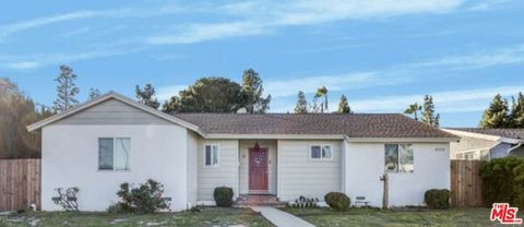 8761 Corbin Avenue Northridge CA 91324