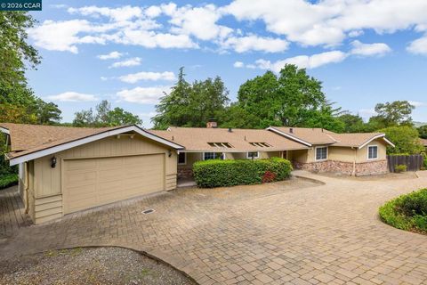 Photo of 829 Reliez Station Rd Rd, Lafayette, CA 94549 (MLS # 41129287)