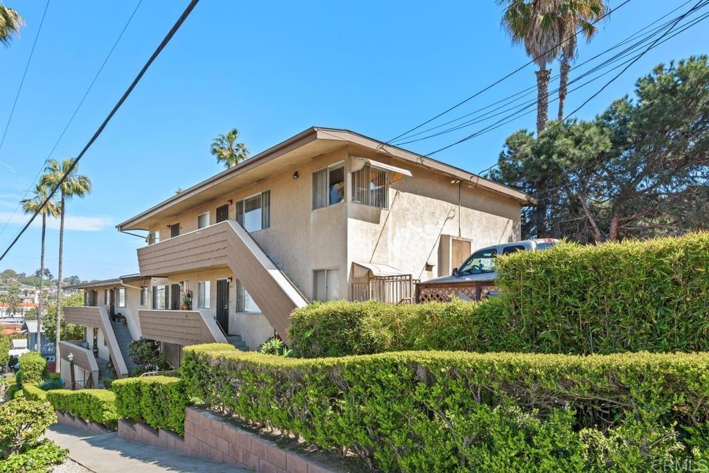 8105 19 Lemon Avenue