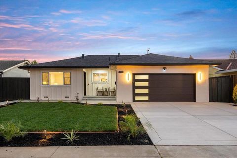 Photo of 38809 Judie Way, Fremont, CA 94536 (MLS # ML82038362)