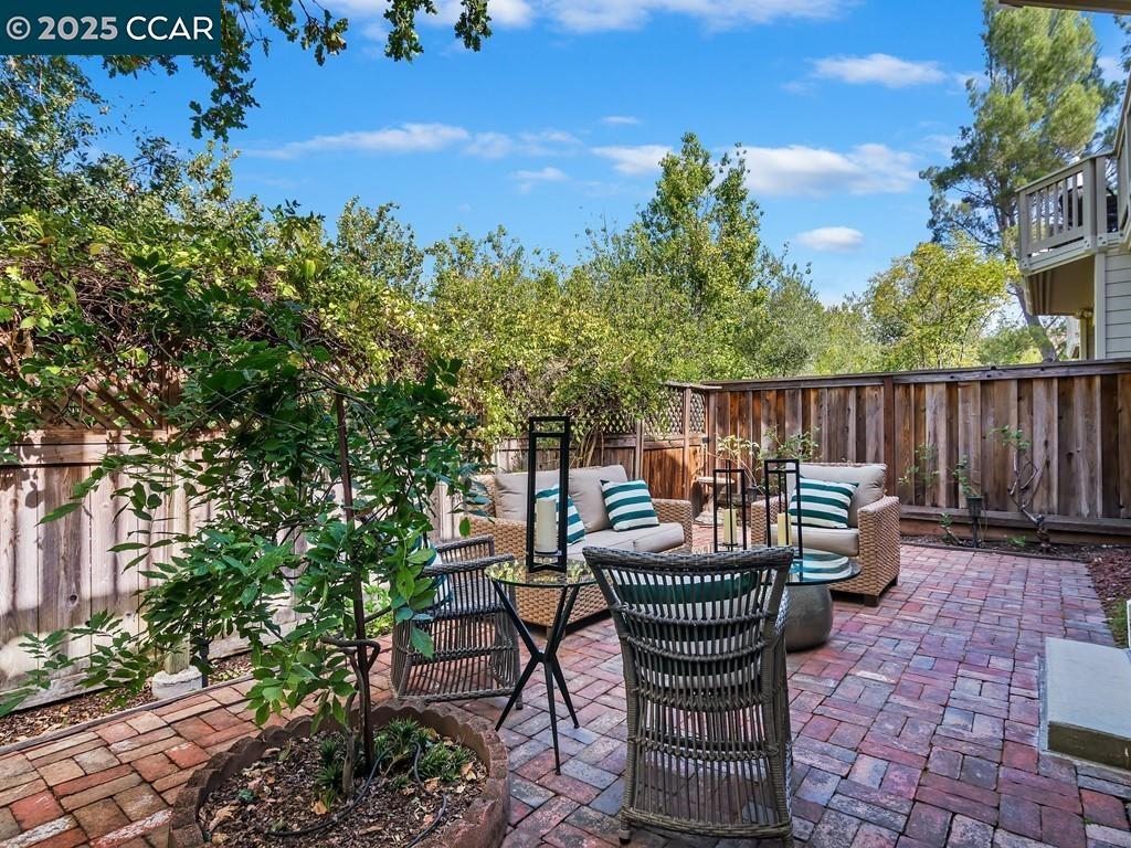 BEACON RIDGE - Residential