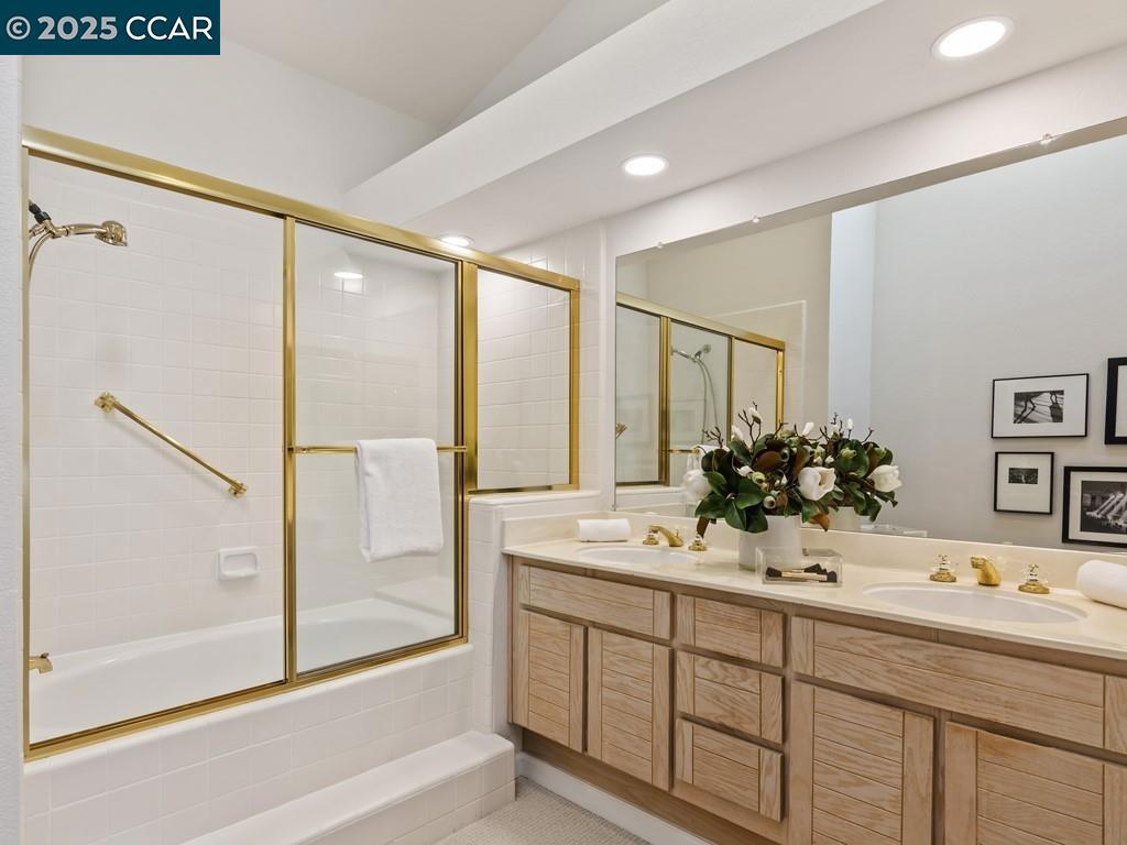 BEACON RIDGE - Residential