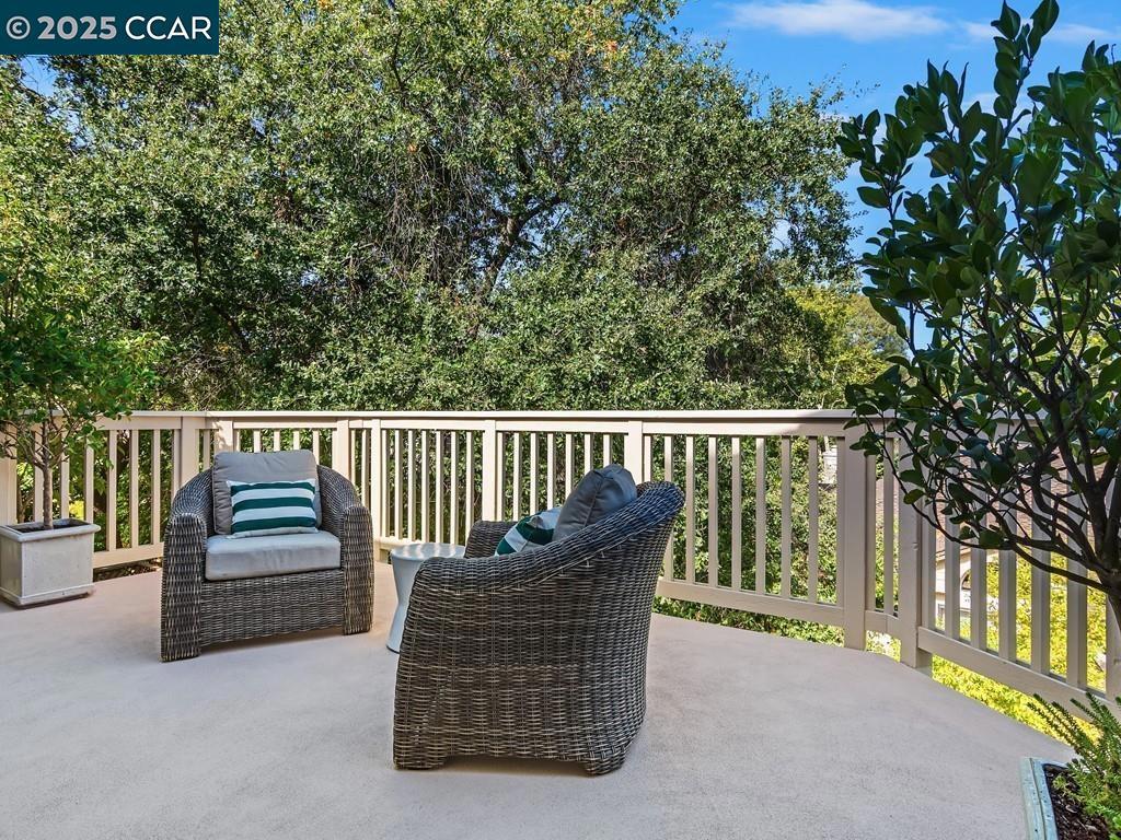 BEACON RIDGE - Residential