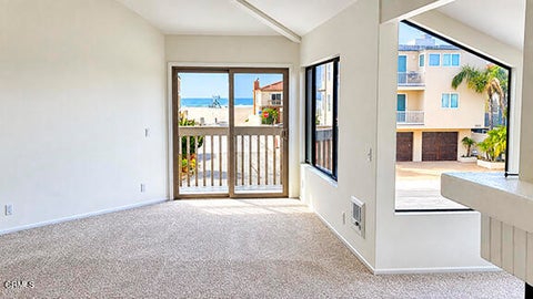 Tiny photo for 3404 Sunset Lane, Oxnard, CA 93035 (MLS # V1-38207)