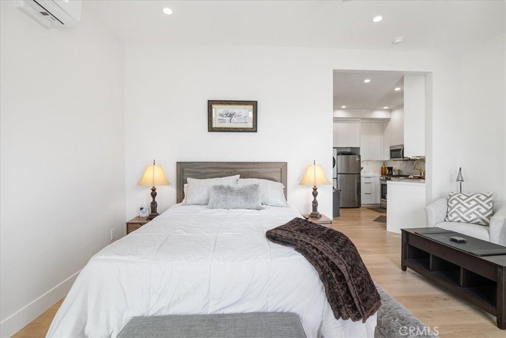 Photo of 1515 Tahiti Avenue #B, Laguna Beach, CA 92651 (MLS # OC25251158)