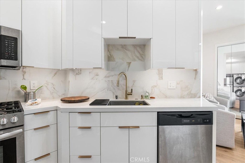 Mystic Hills (MH) - Residential Lease