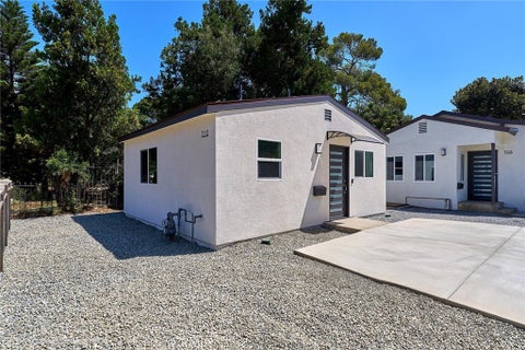 Photo of 710 N El Molino, Pasadena, CA 91104 (MLS # OC26197793)