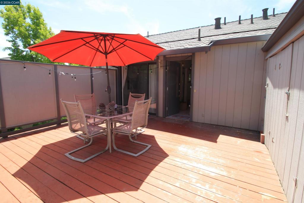 1506 Ashwood Dr