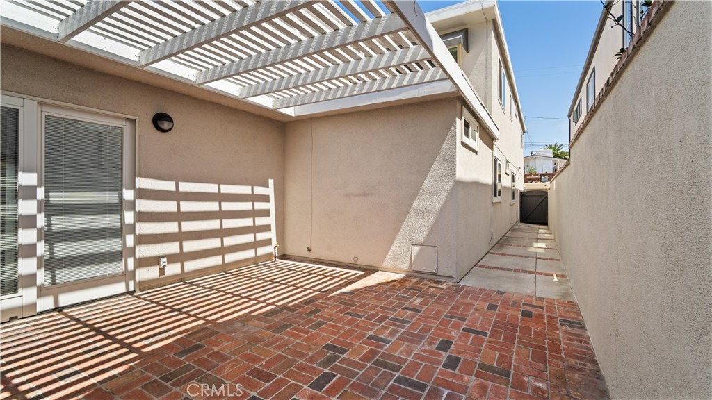 Corona del Mar South of PCH (CDMS) - Residential Lease
