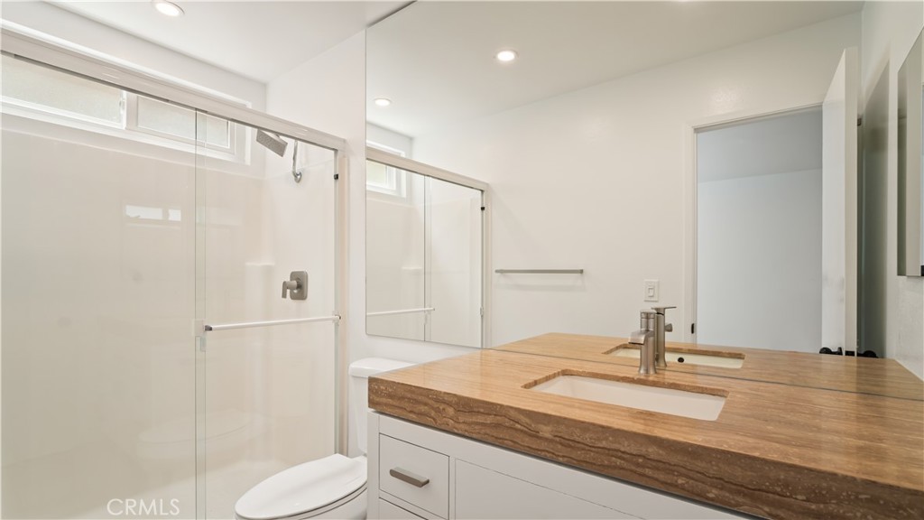 Corona del Mar South of PCH (CDMS) - Residential Lease