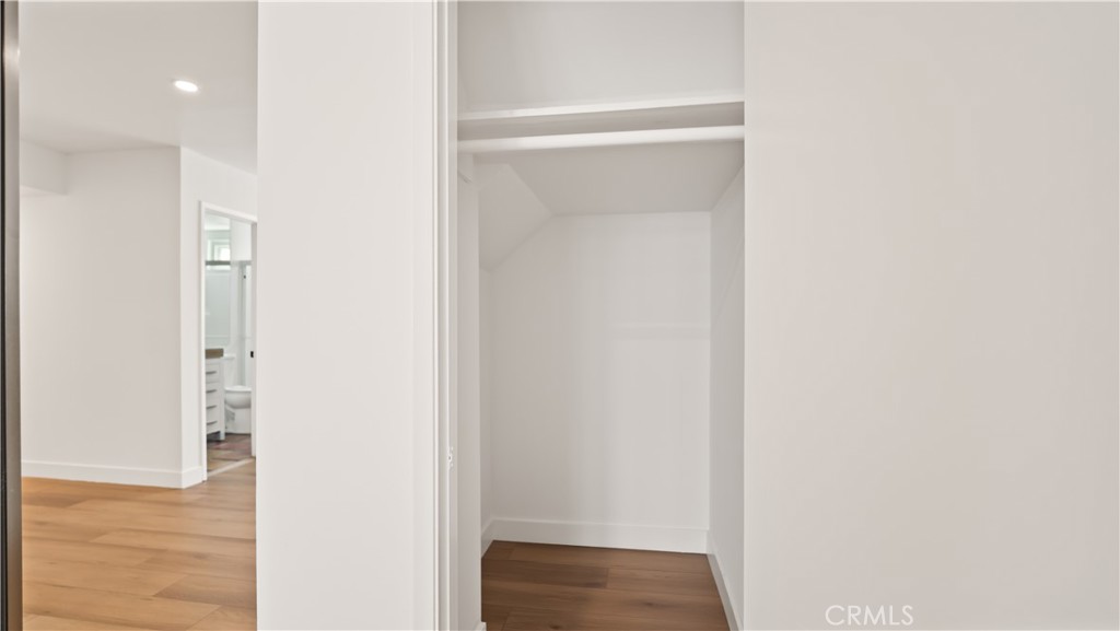 Corona del Mar South of PCH (CDMS) - Residential Lease