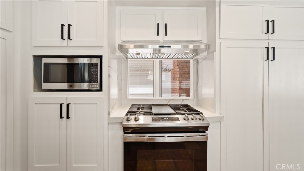 Corona del Mar South of PCH (CDMS) - Residential Lease