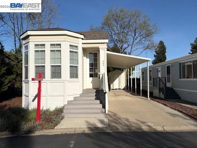 Photo 1 of 24 — 3263 Vineyard Ave, Pleasanton, CA 94566