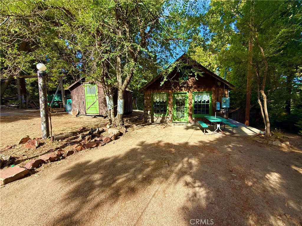 25560 Hi Place