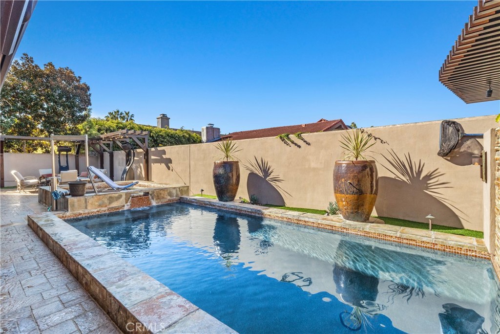 Mainland (HHML) - Residential