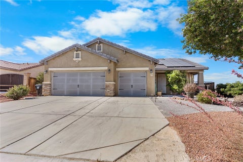 Photo of 13998 Old Mill LN, Victorville, CA 92394 (MLS # IV26139127)
