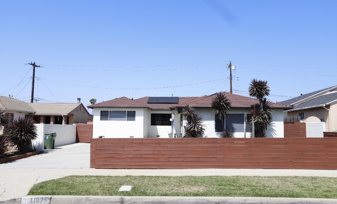11925 Daleside Avenue