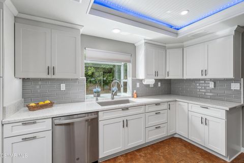 Photo of 30130 Leticia Court, Agoura Hills, CA 91301 (MLS # 226001473)