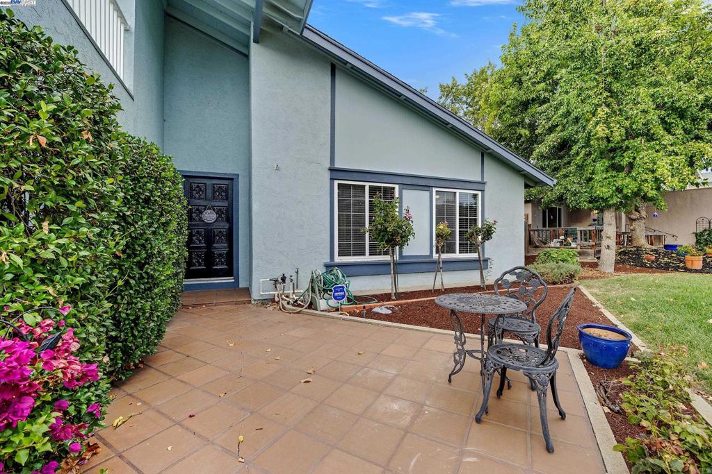 RHONEWOOD PARK - Residential