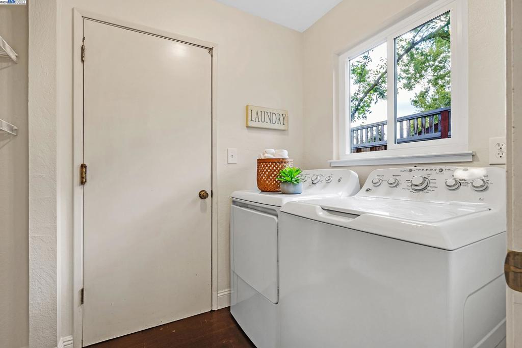 RHONEWOOD PARK - Residential