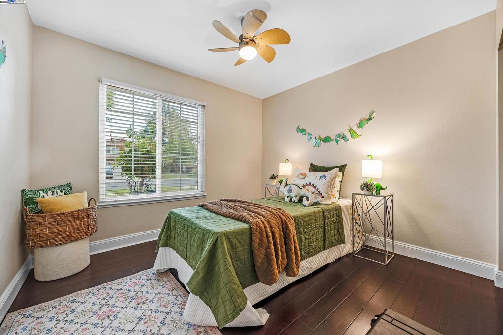 RHONEWOOD PARK - Residential