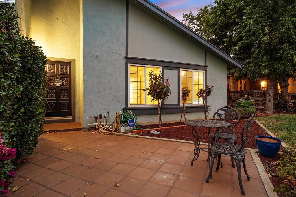 RHONEWOOD PARK - Residential