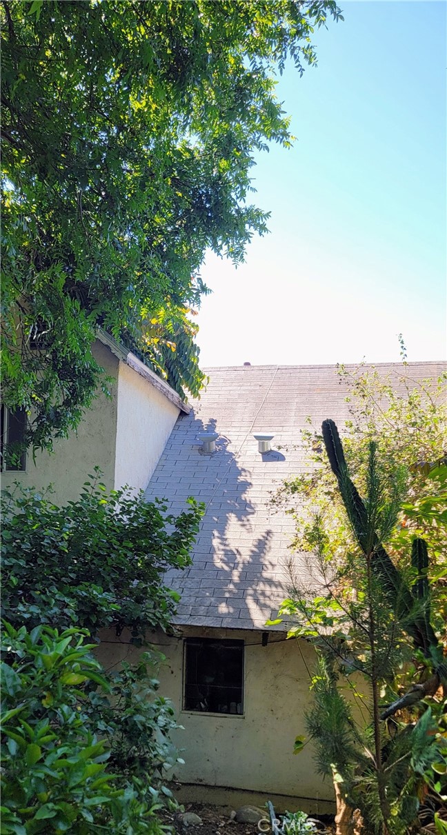 5031 Granada