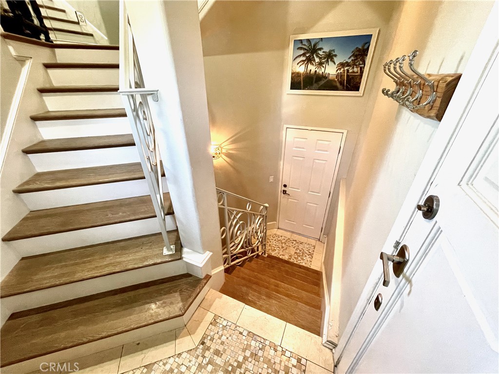 721 W 27th 1