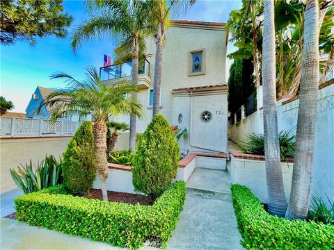 Photo of 721 W 27th St #1, San Pedro, CA 90731 (MLS # SB26058504)