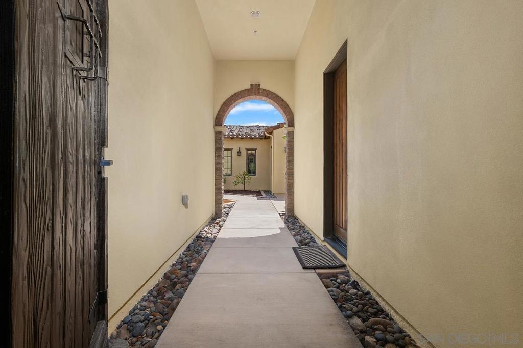 17277 Reflections Cir