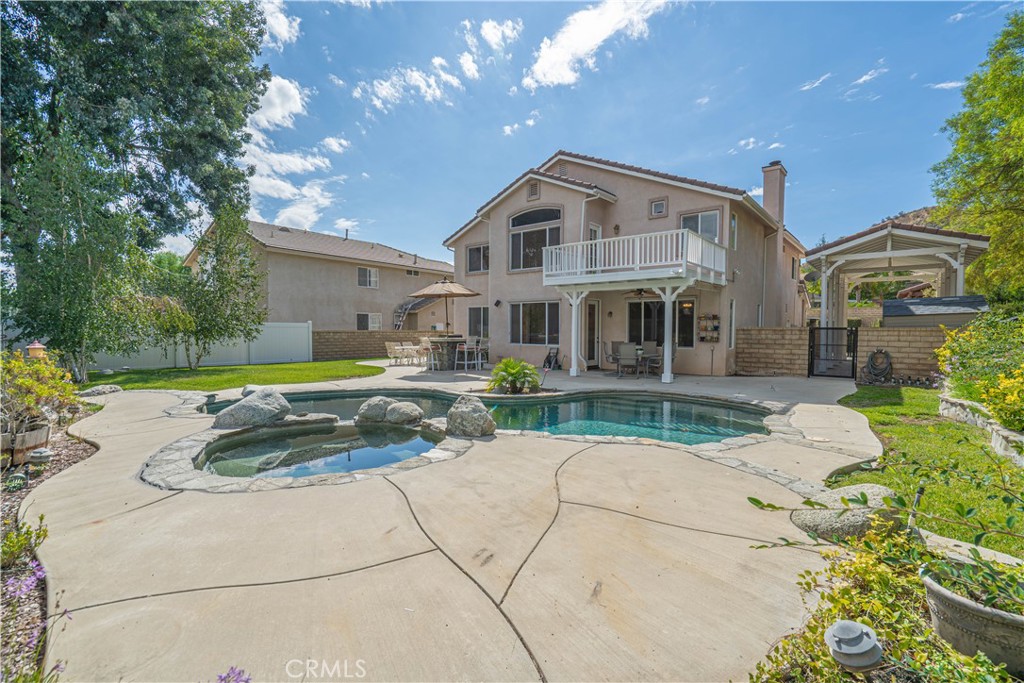 Custom Hillcrest (CHILC) - Residential