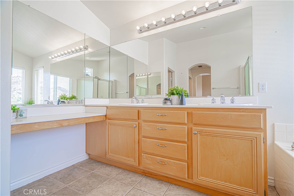 Custom Hillcrest (CHILC) - Residential