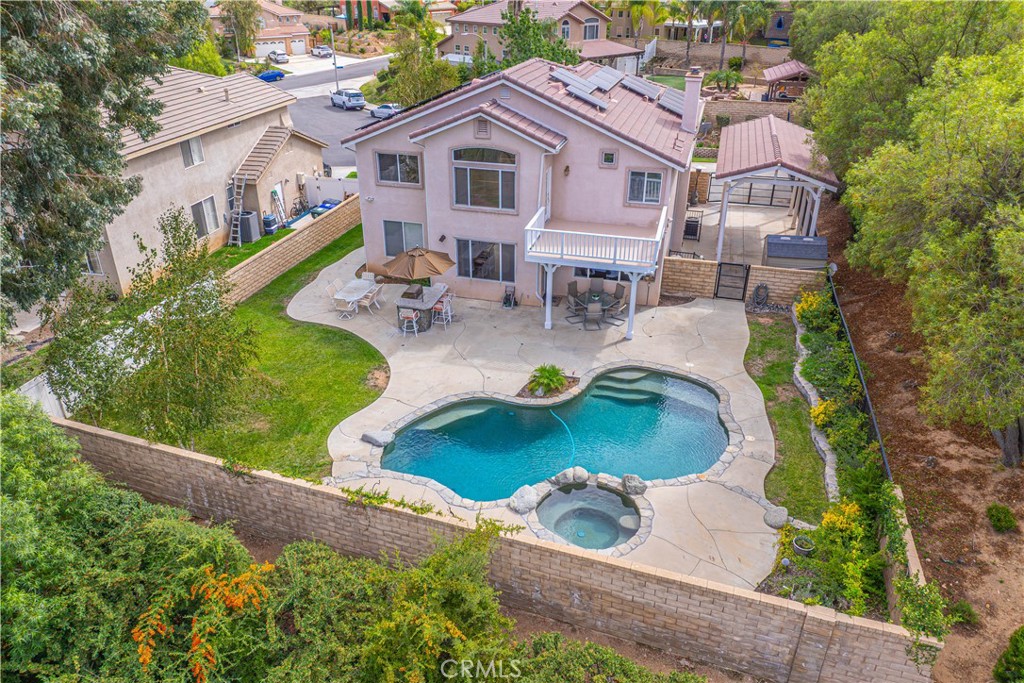 Custom Hillcrest (CHILC) - Residential
