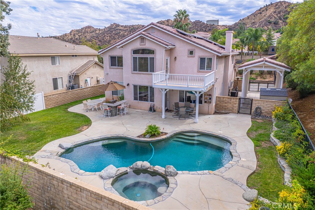 Custom Hillcrest (CHILC) - Residential