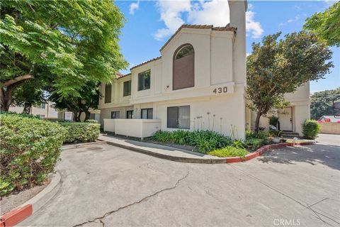 Photo of 430 Anderwood Court #24, Pomona, CA 91768 (MLS # IV25133413) Photo of 430 Anderwood Court #24, Pomona, CA 91768 (MLS # IV25133413)
