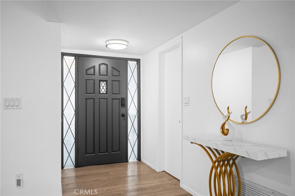 Photo of 20352 Keswick Street, Winnetka, CA 91306 (MLS # GD25245041)