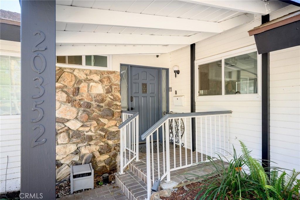 Photo of 20352 Keswick Street, Winnetka, CA 91306 (MLS # GD25245041)
