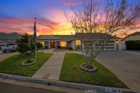 Photo of 438 Tanner Cir, Riverside, CA 92507 (MLS # IV25279940)