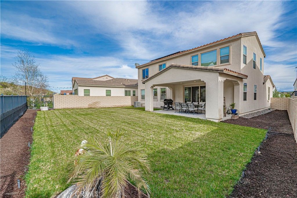 listing image 130721492566237637776