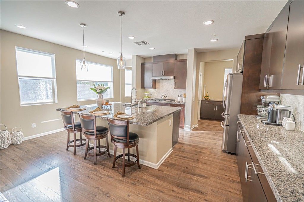listing image 130729284826779060557