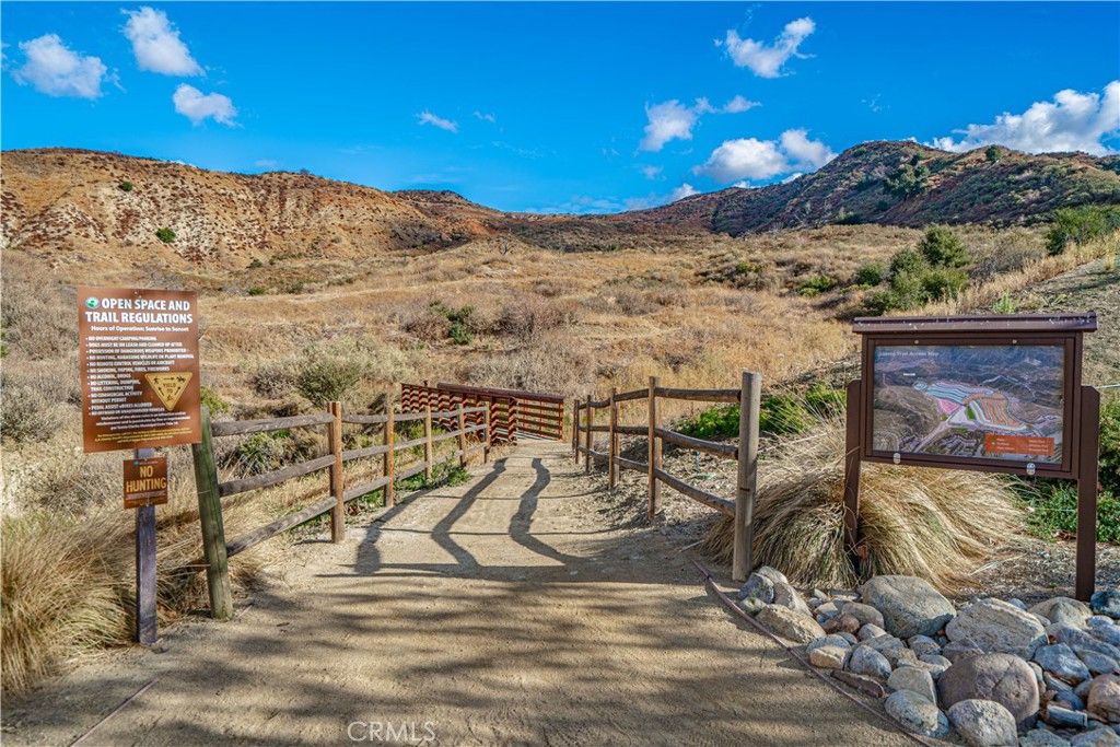 listing image 130726148340306536932