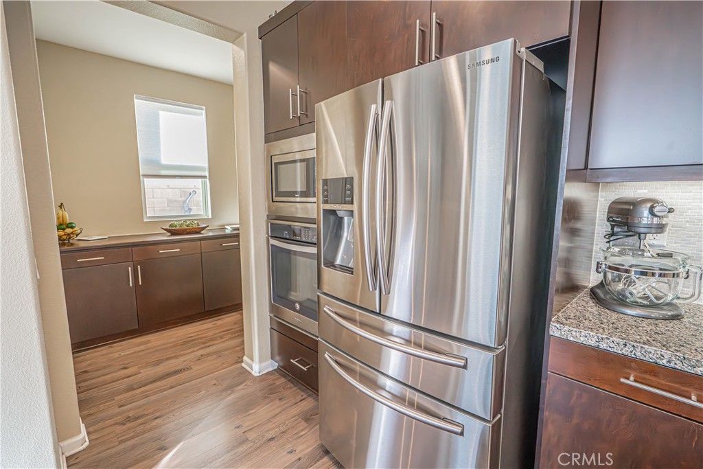 listing image 130726864270324985252