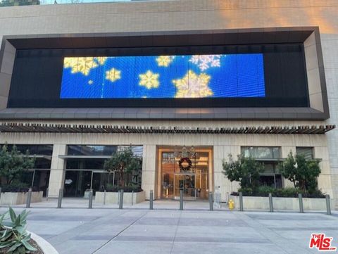 Photo of 889 Francisco Street #710, Los Angeles, CA 90017 (MLS # 26638727)